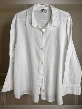 Relaxed White Linen Button-Down Shirt from H&M Divided